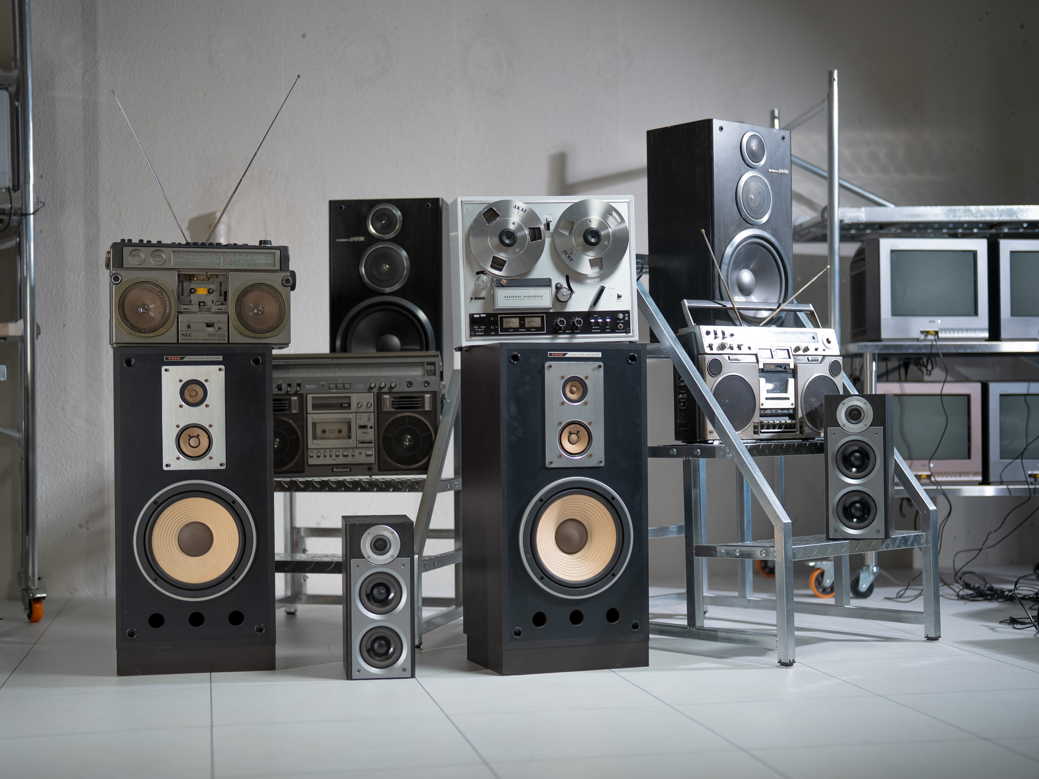 GRID SPACE 旗の台のスピーカー小物