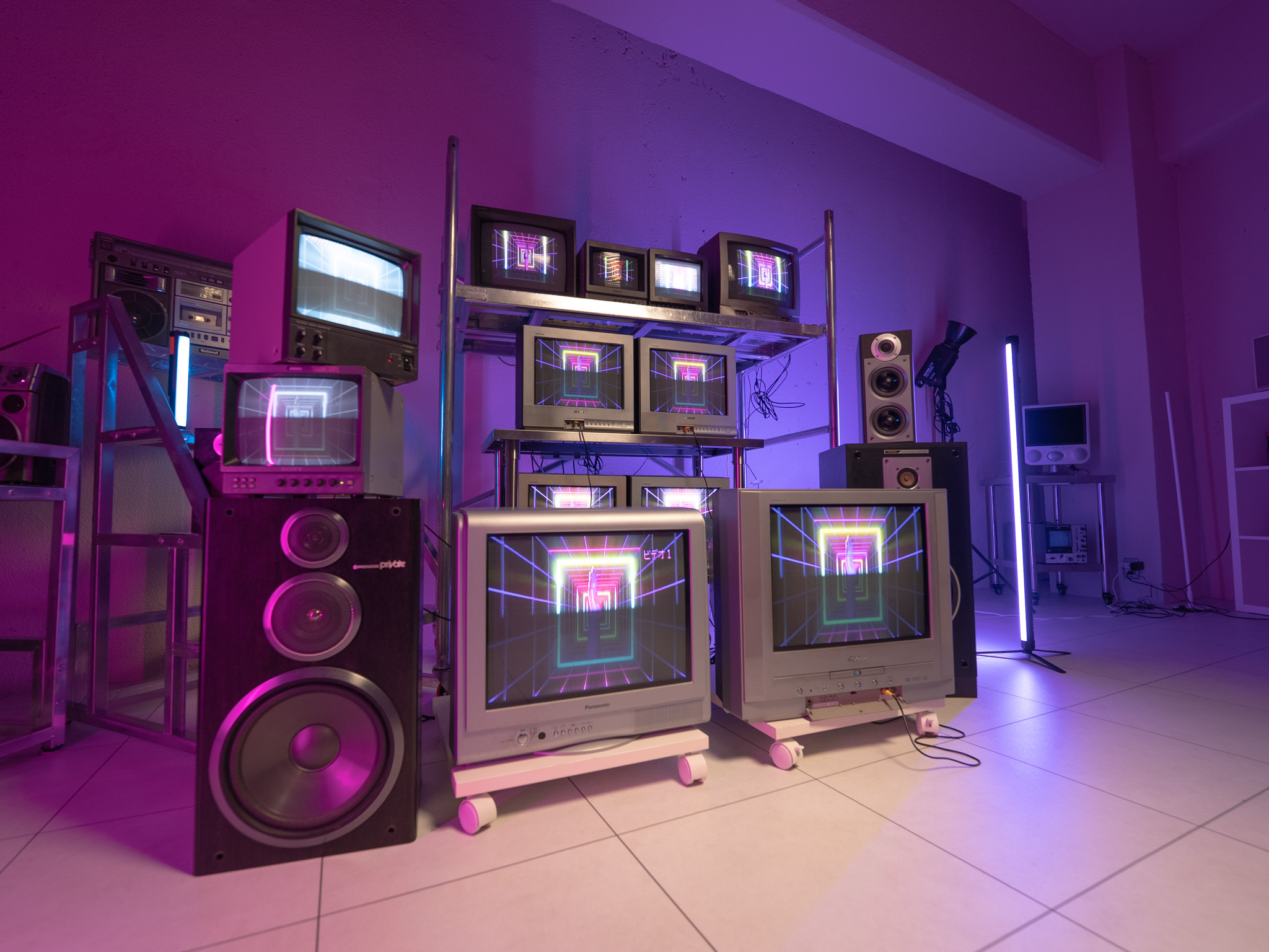 シャッター100の場合のブラウン管テレビの映り